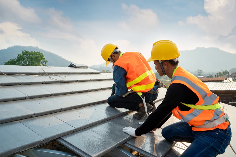 roof repair in Altamont OR